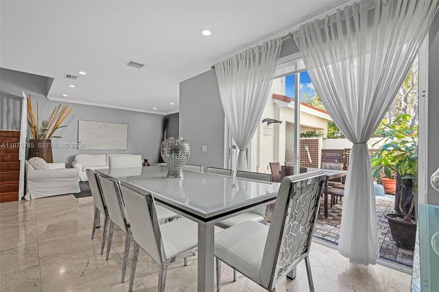 1425 Weeping Willow Way, Hollywood, FL 33019