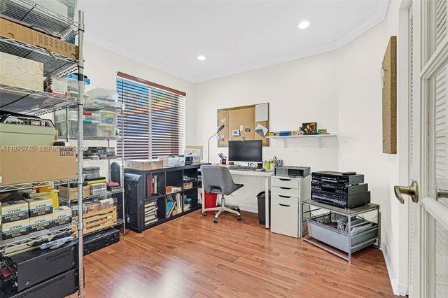 1425 Weeping Willow Way, Hollywood, FL 33019