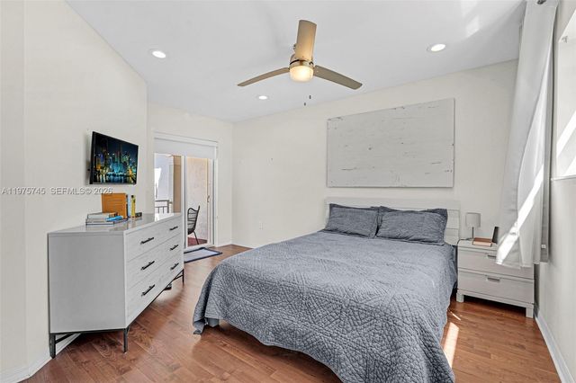 1425 Weeping Willow Way, Hollywood, FL 33019