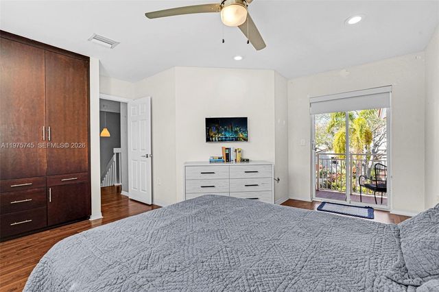 1425 Weeping Willow Way, Hollywood, FL 33019