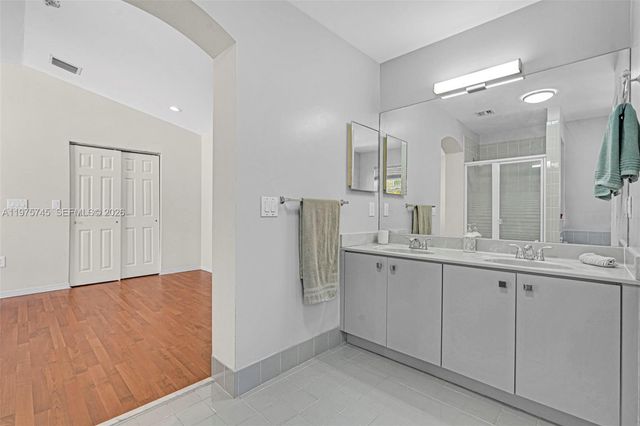 1425 Weeping Willow Way, Hollywood, FL 33019