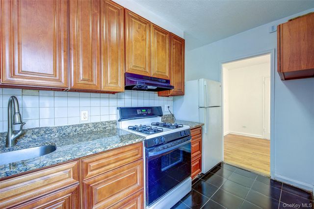 34-20 78th Street 4J, Jackson Heights, NY 11372
