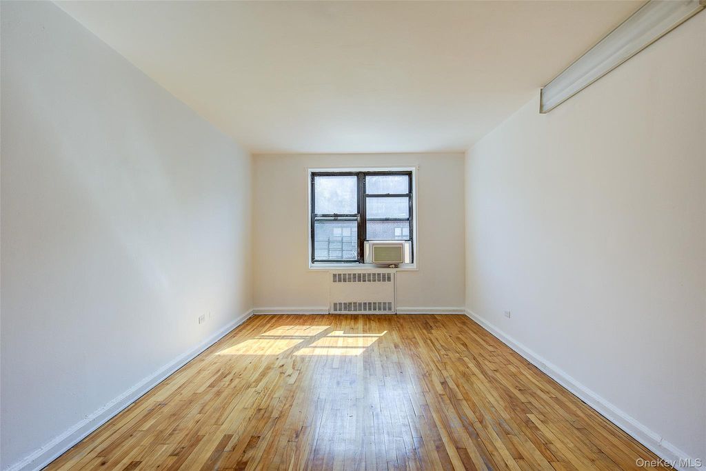 34-20 78th Street 4J, Jackson Heights, NY 11372 — photo 2
