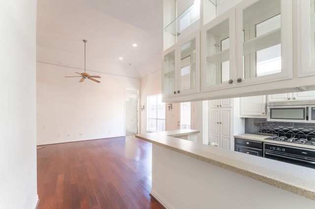 5019 Pershing Avenue, Fort Worth, TX 76107