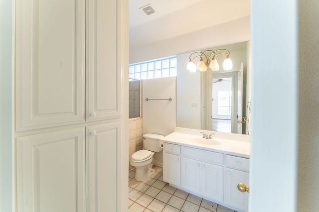 5019 Pershing Avenue, Fort Worth, TX 76107