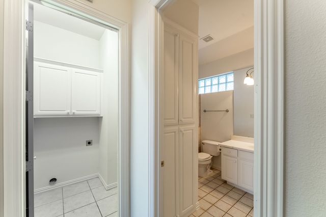 5019 Pershing Avenue, Fort Worth, TX 76107