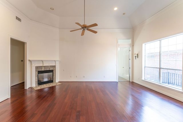 5019 Pershing Avenue, Fort Worth, TX 76107