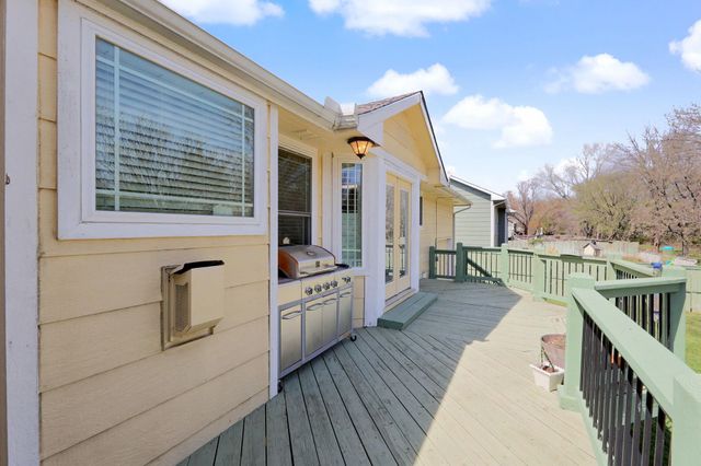 1930 E Lakeland Dr, El Dorado, KS 67042