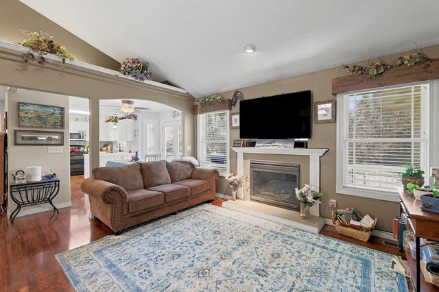 1930 E Lakeland Dr, El Dorado, KS 67042