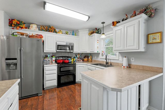 1930 E Lakeland Dr, El Dorado, KS 67042