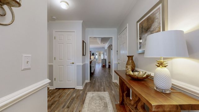 520 Forest Glen Cir, Murfreesboro, TN 37128