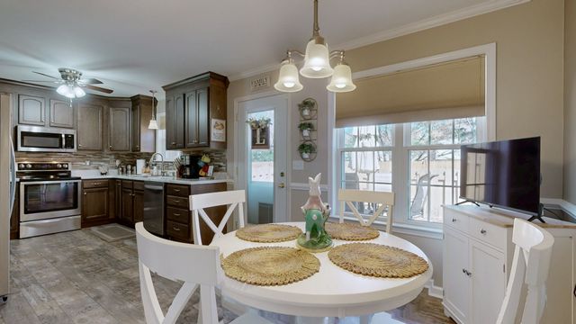 520 Forest Glen Cir, Murfreesboro, TN 37128