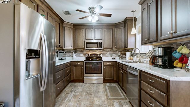 520 Forest Glen Cir, Murfreesboro, TN 37128