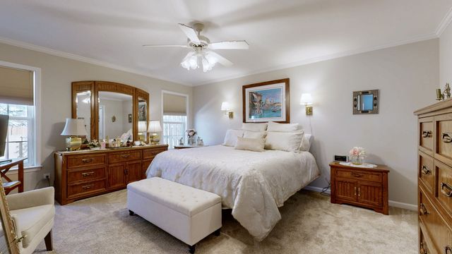 520 Forest Glen Cir, Murfreesboro, TN 37128