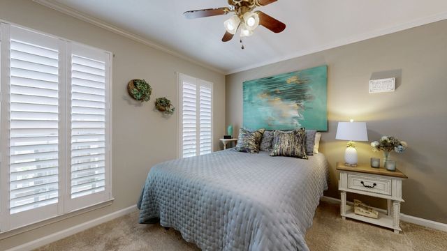 520 Forest Glen Cir, Murfreesboro, TN 37128