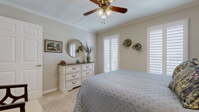 520 Forest Glen Cir, Murfreesboro, TN 37128