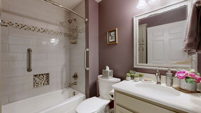 520 Forest Glen Cir, Murfreesboro, TN 37128