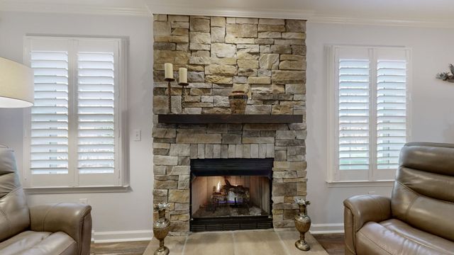 520 Forest Glen Cir, Murfreesboro, TN 37128