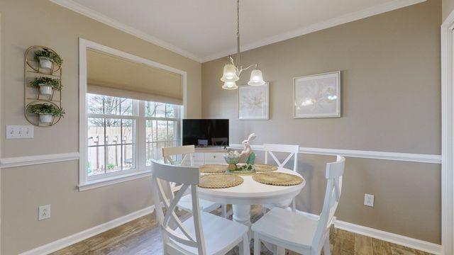 520 Forest Glen Cir, Murfreesboro, TN 37128