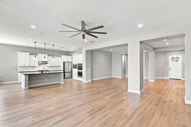 29819 N 118TH Drive, Peoria, AZ 85383