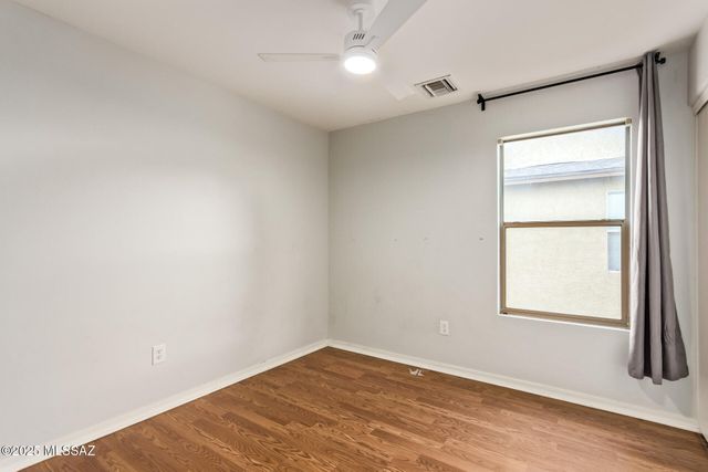 6939 S Blueeyes Drive, Tucson, AZ 85756