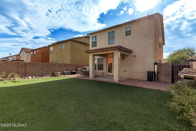 6939 S Blueeyes Drive, Tucson, AZ 85756