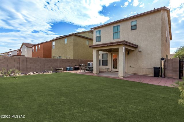 6939 S Blueeyes Drive, Tucson, AZ 85756