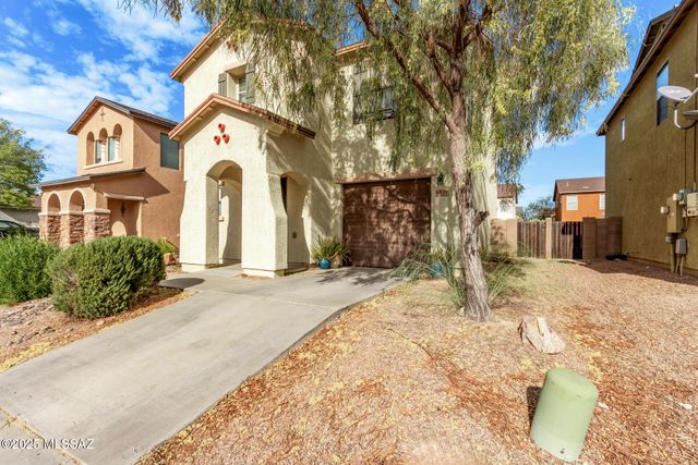 6939 S Blueeyes Drive, Tucson, AZ 85756