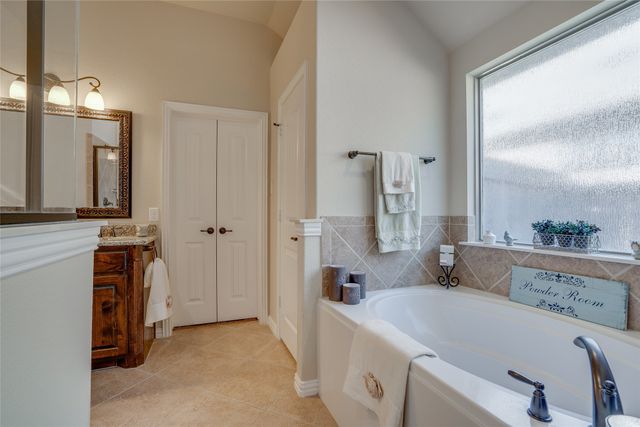 3936 Long Hollow Road, Fort Worth, TX 76262