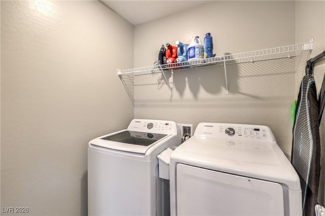 10646 Silver Pond Avenue, Las Vegas, NV 89135