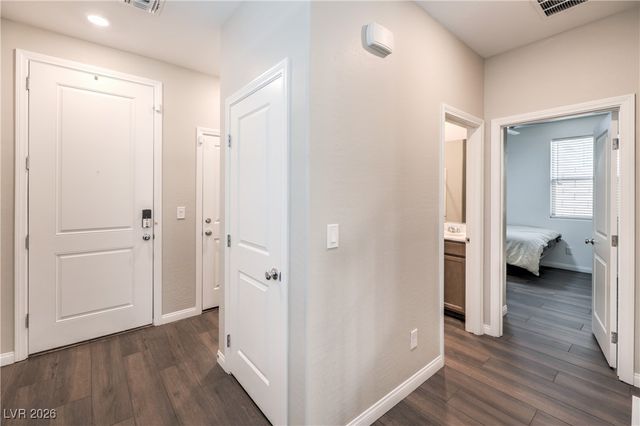 10646 Silver Pond Avenue, Las Vegas, NV 89135