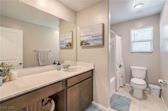 10646 Silver Pond Avenue, Las Vegas, NV 89135