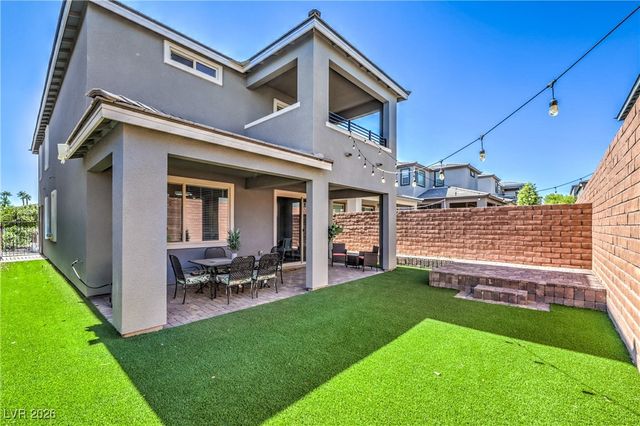 10646 Silver Pond Avenue, Las Vegas, NV 89135