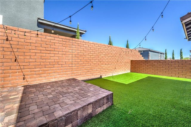 10646 Silver Pond Avenue, Las Vegas, NV 89135