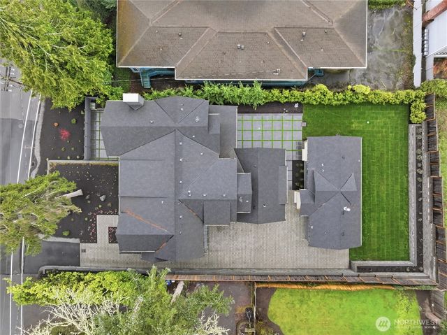 10648 SE 16th Street, Bellevue, WA 98004