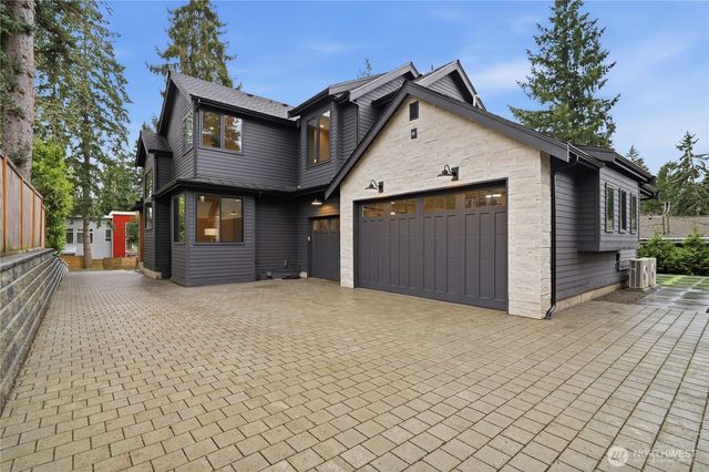 10648 SE 16th Street, Bellevue, WA 98004