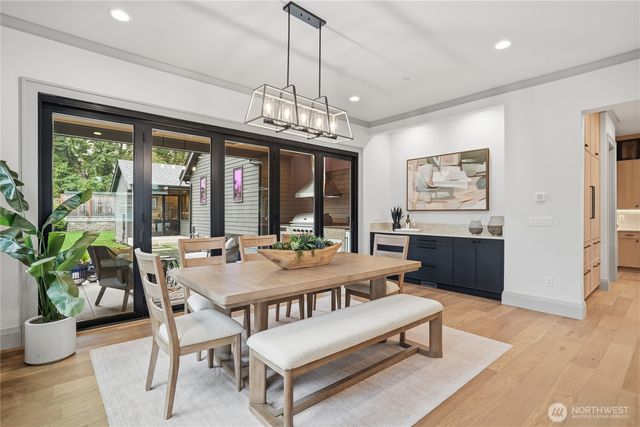 10648 SE 16th Street, Bellevue, WA 98004