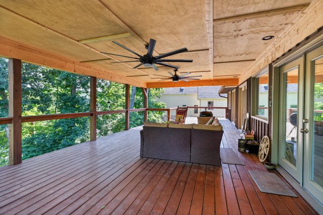 251 Herrington Woods, Harrodsburg, KY 40330