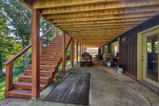 251 Herrington Woods, Harrodsburg, KY 40330