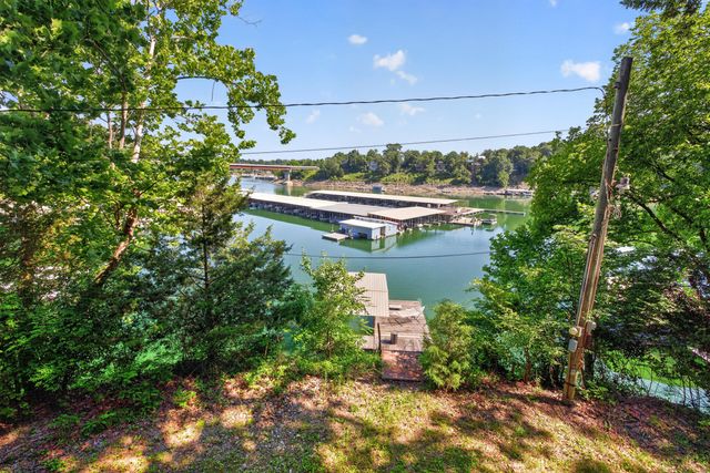 251 Herrington Woods, Harrodsburg, KY 40330