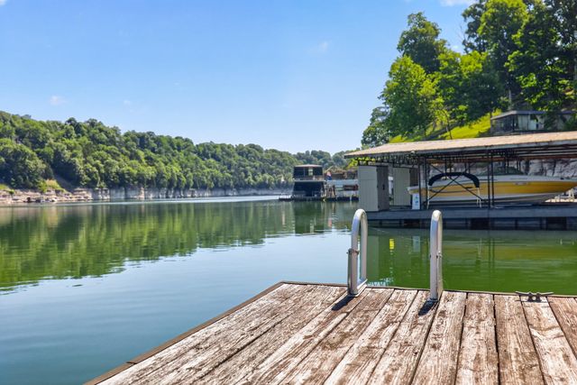 251 Herrington Woods, Harrodsburg, KY 40330