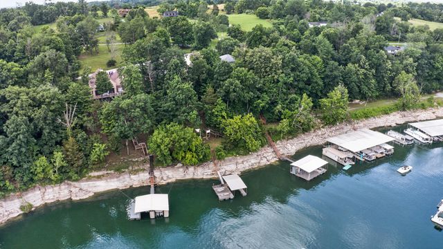 251 Herrington Woods, Harrodsburg, KY 40330