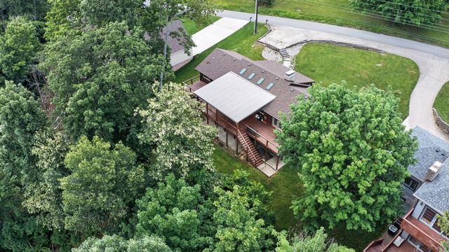 251 Herrington Woods, Harrodsburg, KY 40330