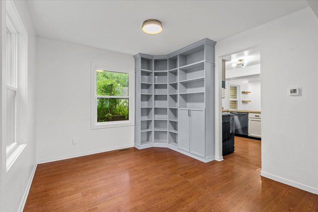 1013 Fairfield LANE, West Bend, WI 53090