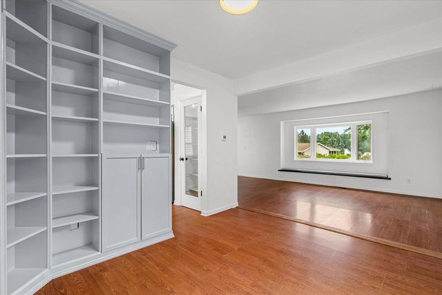 1013 Fairfield LANE, West Bend, WI 53090