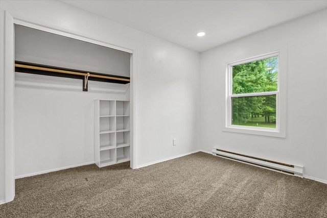 1013 Fairfield LANE, West Bend, WI 53090