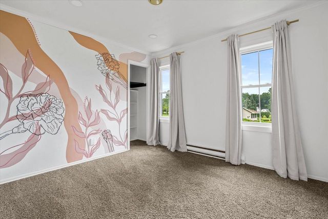 1013 Fairfield LANE, West Bend, WI 53090