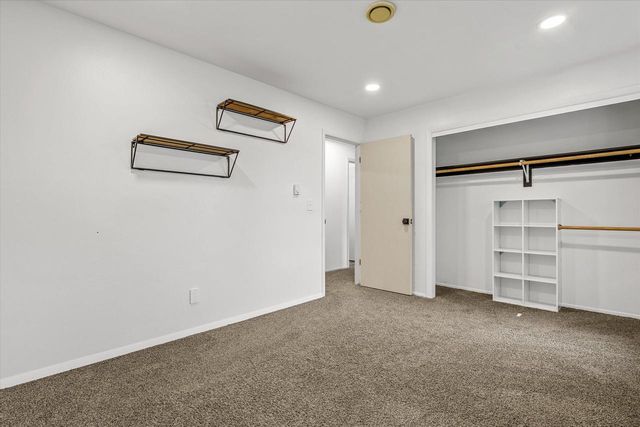 1013 Fairfield LANE, West Bend, WI 53090