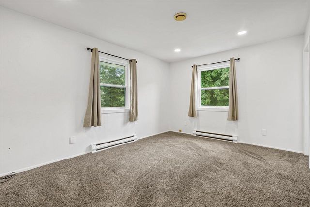 1013 Fairfield LANE, West Bend, WI 53090