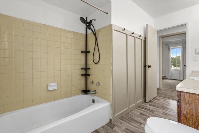 1013 Fairfield LANE, West Bend, WI 53090